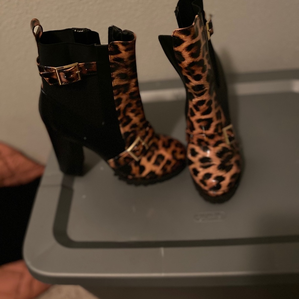 leopard bootie